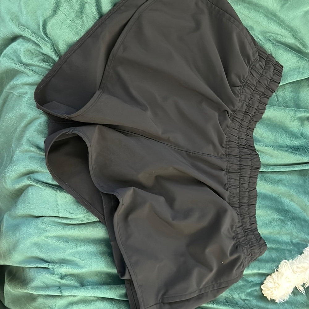 Aerie low rise shorts with pockets